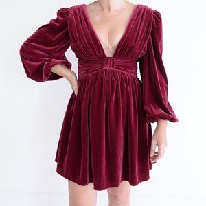 Gianni Bini Mariah Burgundy Long Sleeve Plunging V-Neckline Velvet Mini Dress 4